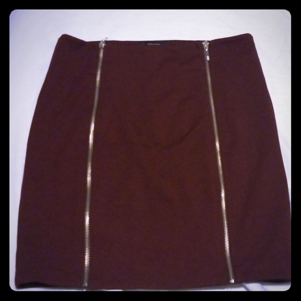Double front zip skirt in maroon from forever 21